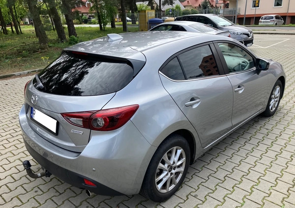 Mazda 3 cena 49800 przebieg: 183400, rok produkcji 2014 z Leszno małe 379